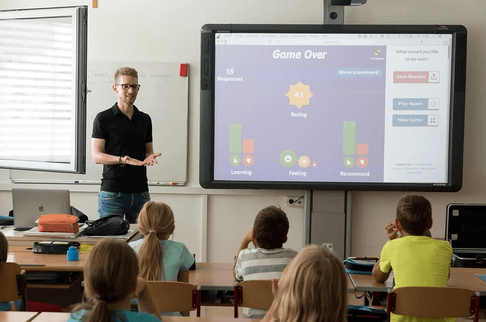 Logo CARLOS HENRIQUE NOVAIS SILVA