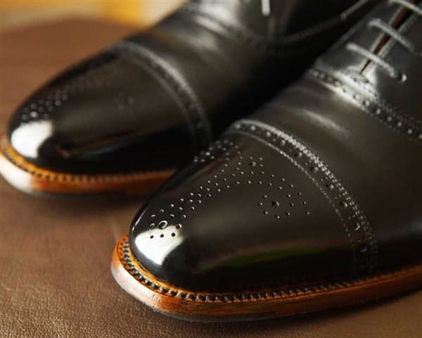 CALÇADOS EM COURO - EDUARDO AUGUSTO