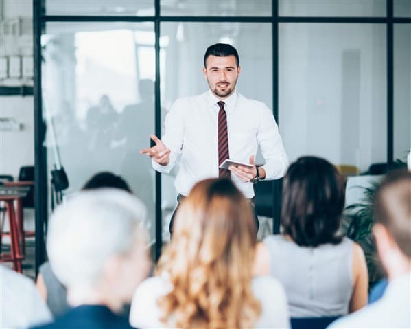 TREINAMENTO PROFISSIONAL - ARLEN TAVARES